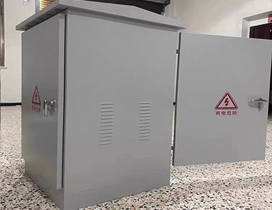 1773642679692555.jpg 不锈钢户外网络柜4.jpg